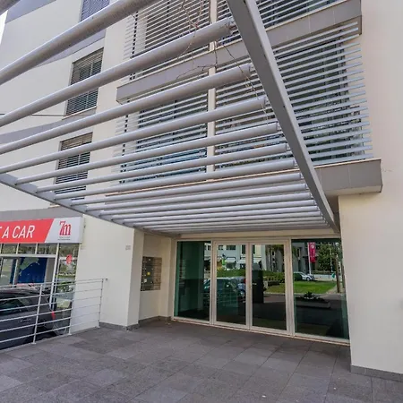 Flh Balcony With Sea View Apartmán *